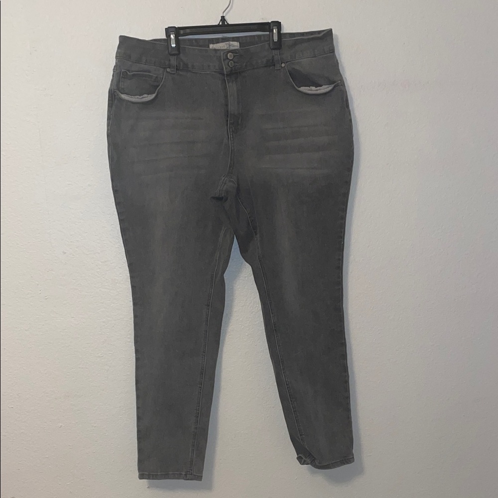 Chic Gray Skinny Jeans for Women
